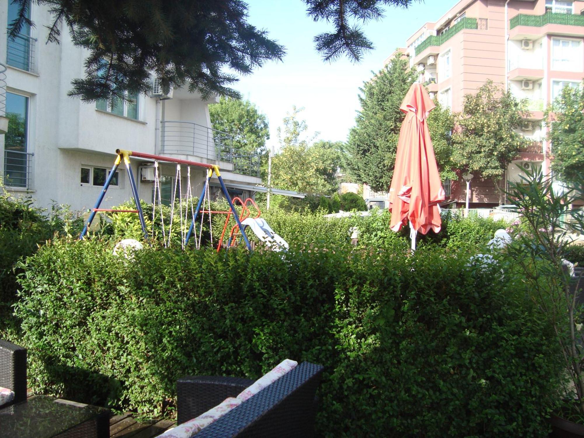 Hotel Astra Ravda Exterior photo